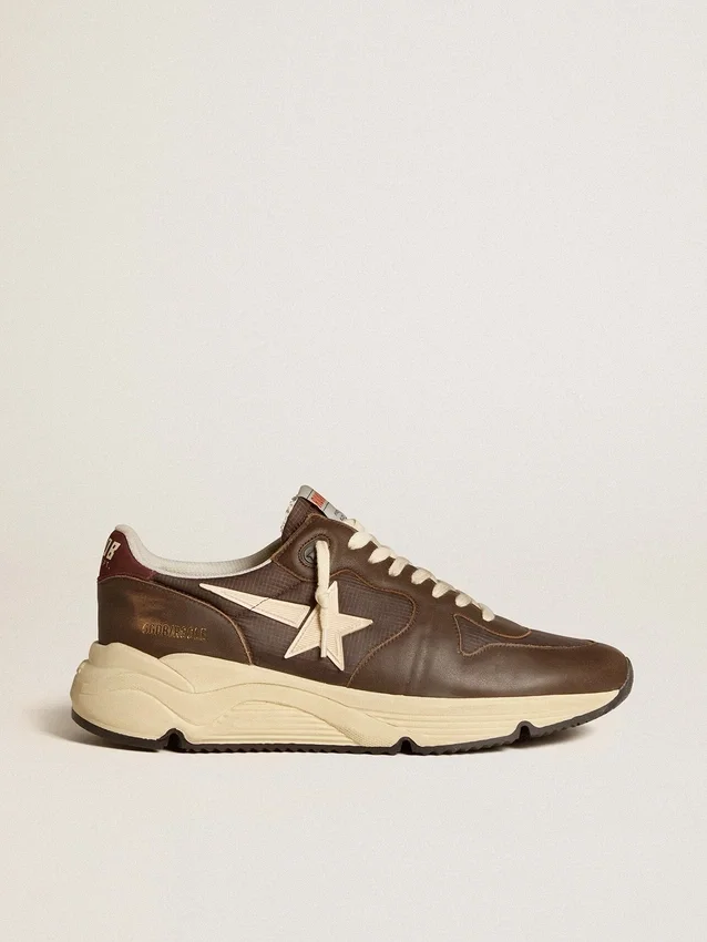 Running Sole i nylon och läder med TPU-stjärna och hälflik i nubuck