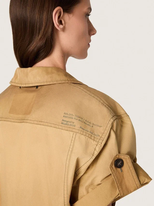 Safariklänning för damer i beige och militärgrön bomull med stora fickor
