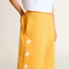 Senapsgula shorts för pojkar