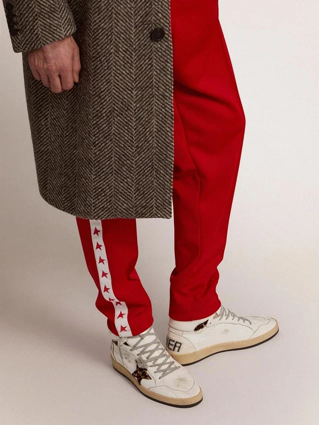 Sky-Star-sneakers med signatur på vristen och insatser i ponnyskinn med leopardmönster