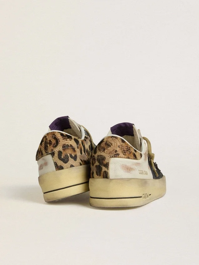 Stardan för dam i nappa och mesh med hälflik i ponnyskinn med leopardmönster