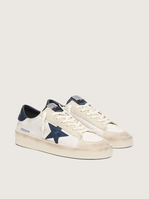 Stardan för herr i beige mocka med blå stjärna