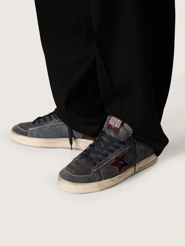 Stardan LTD för herr i antracitfärgat nubuck och blått mocka med stjärna i metalliskt läder