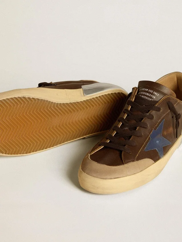 Super-Star för herr i läder med blå läderstjärna och beige hälflik i nubuck