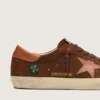 Super-Star LTD för herr i brunt mocka med tegelröd läderstjärna och broderi med gröna pärlor