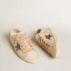 Super-Star LTD i läder med beige stjärna i mocka med Swarovski-nitar