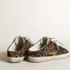 Super-Star Sabot för dam i ponnyskinn med leopardmönster och svart stjärna