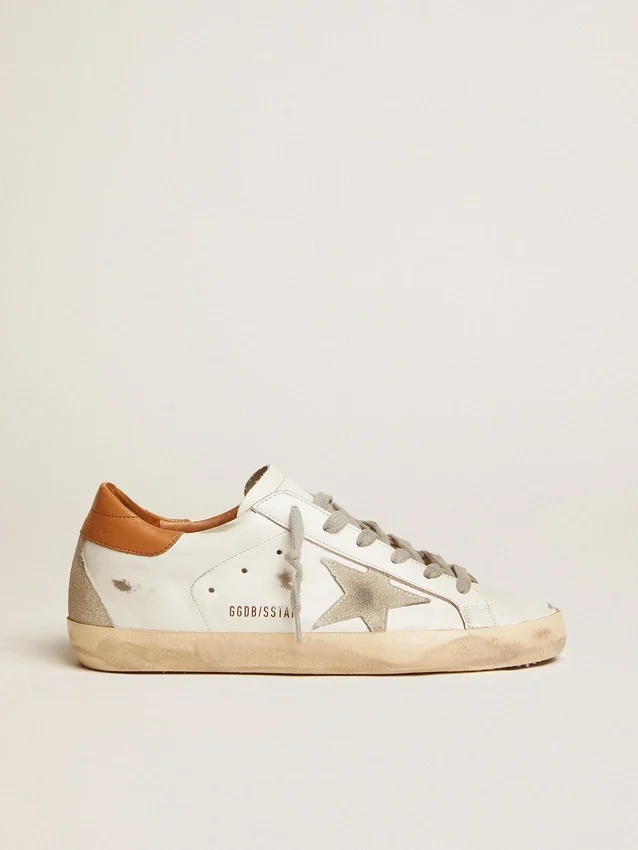 Super-Star-sneakers för damer med stjärna i mocka och brun hälflik