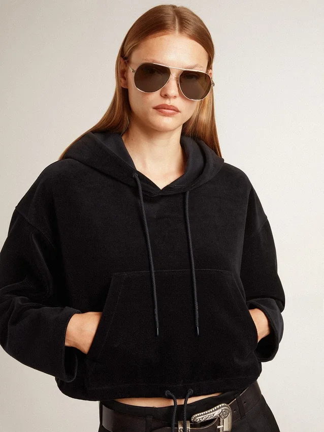 Svart chenille-sweatshirt för damer med broderi på ryggen
