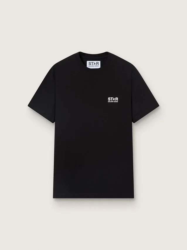Svart herr-T-shirt med kontrasterande vit logotyp och stjärna