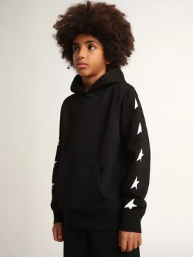Svart hoodie för pojkar med kontrasterande vita stjärnor