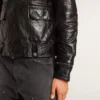 Svart läderjacka i bikerstil för herr med glansig yta