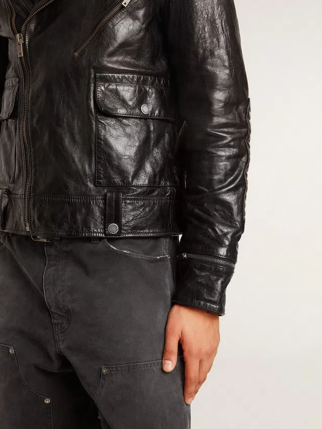 Svart läderjacka i bikerstil för herr med glansig yta