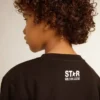 Svart sweatshirt för pojkar med vit stor stjärna på framsidan