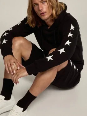 Svart sweatshirt från Alighiero Star Collection med kontrasterande vita stjärnor
