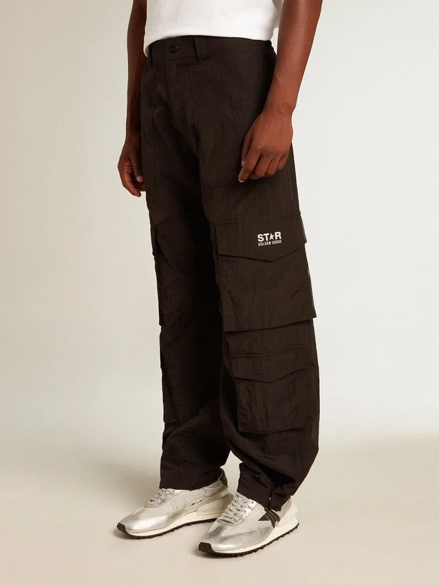 Svarta cargobyxor i ripstop-nylon