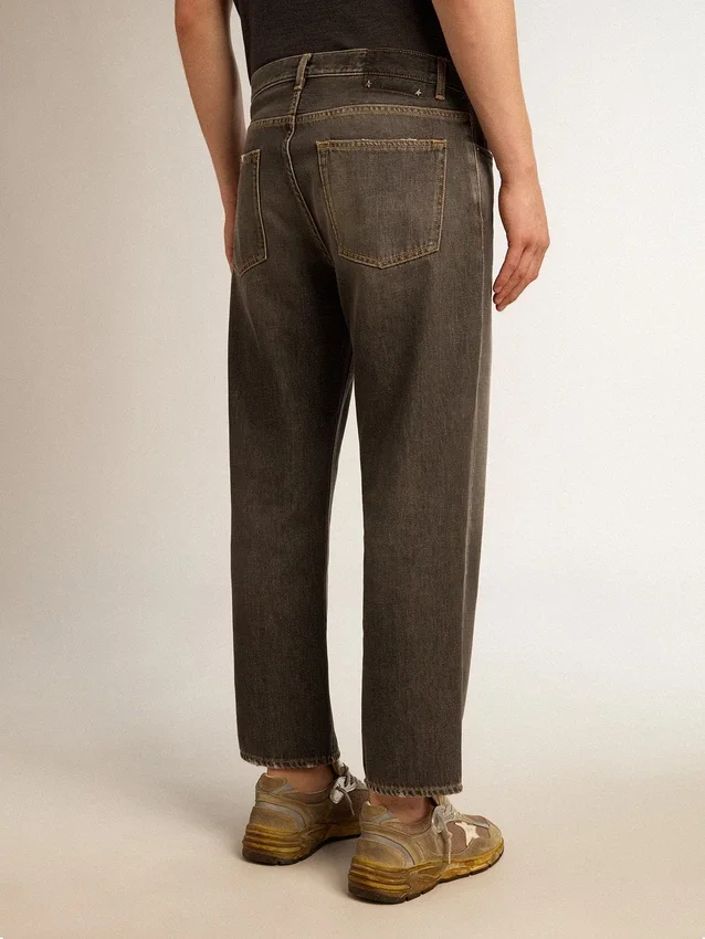 Svarta herrjeans med stonewashed-effekt