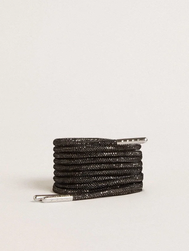 Svarta skosnören med silverfärgade Swarovski-strassstenar