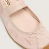 Étoile-ballerinaskor i puderrosa satin med puderrosa broderad stjärna och elastisk rem