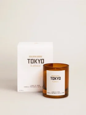 Tokyo Essence doftljus med pepparträdoft, 200 g.