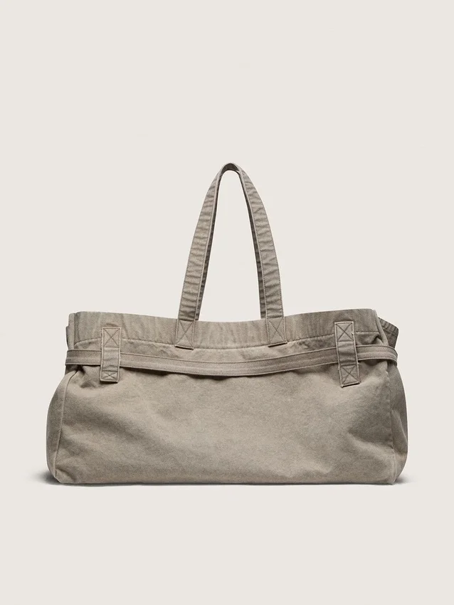 Tote-väska i antracitfärgad canvas med broderi och detaljer i antiksilver