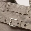 Tote-väska i antracitfärgad canvas med broderi och detaljer i antiksilver