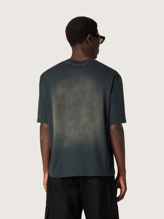 Unisex-t-shirt i svart bomullsjersey med broderad logotyp