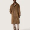 Unisex-trenchcoat i brun vaxad twill med läderdetaljer