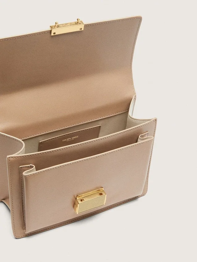 Venezia-väska i beige brust läder med gulddetaljer