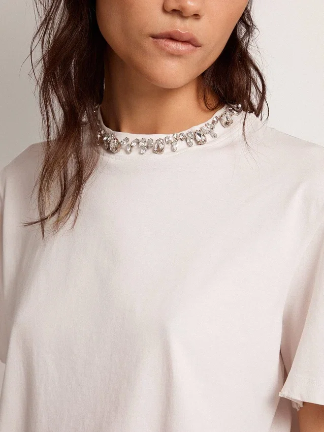 Vit dam-T-shirt med cabochon-kristaller