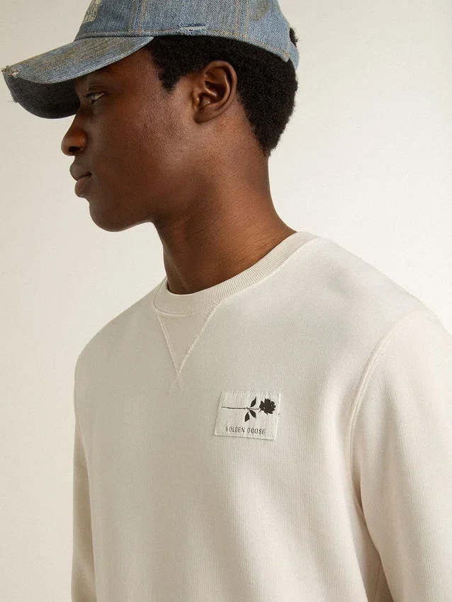 Vit sweatshirt för herr med tryck på ryggen