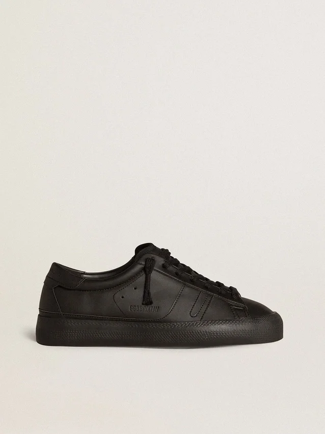 Yatay Model 1B – hållbara sneakers med biobaserat överdel och svart Y