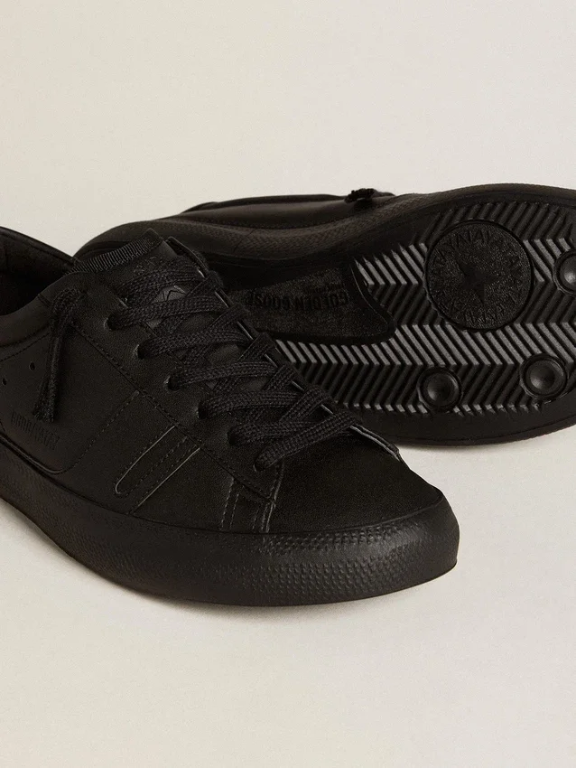 Yatay Model 1B – hållbara sneakers med biobaserat överdel och svart Y