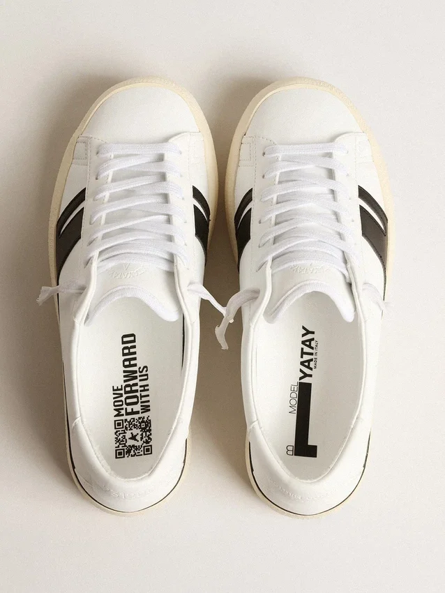 Yatay Model 1B – hållbara sneakers med vit biobaserad ovandel och svart Y