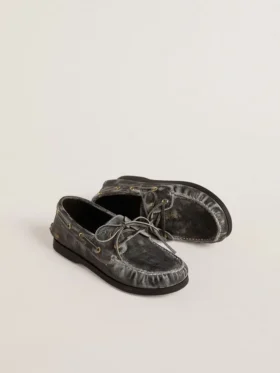 Young Cruise-loafer i svart slitet läder