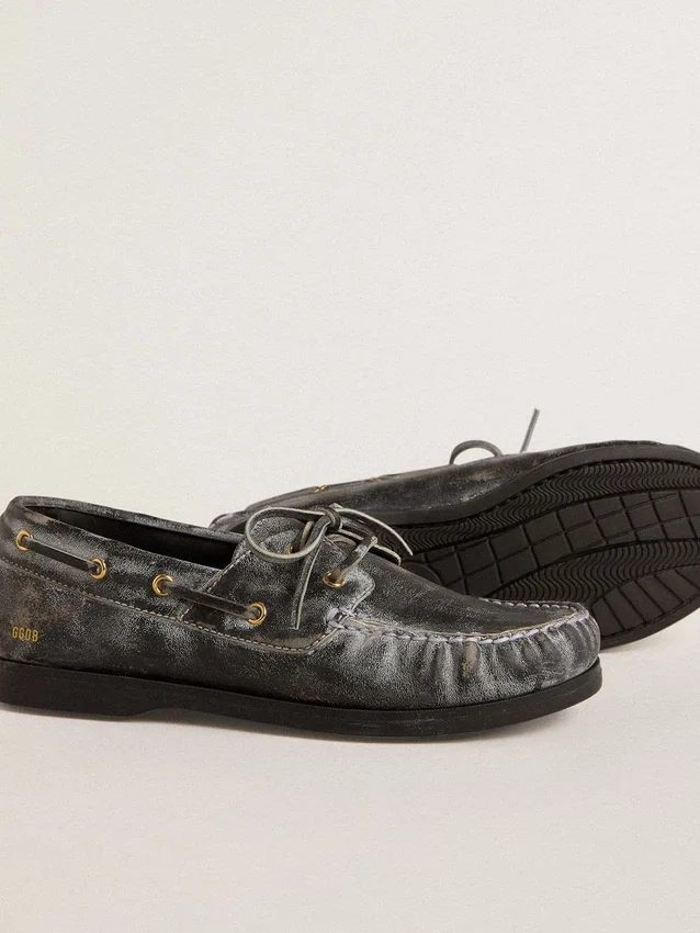 Young Cruise-loafer i svart slitet läder