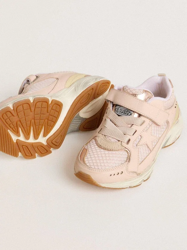 Young Lightstar i rosa läder och mesh med rosa läderstjärna