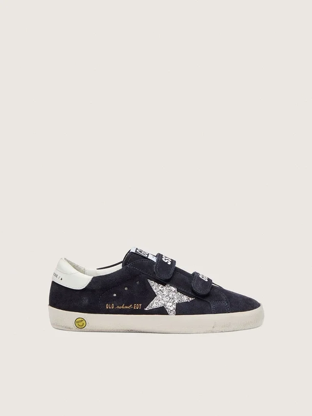 Young Old School i blå mocka med silverglittrande stjärna och vit läderflik på hälen