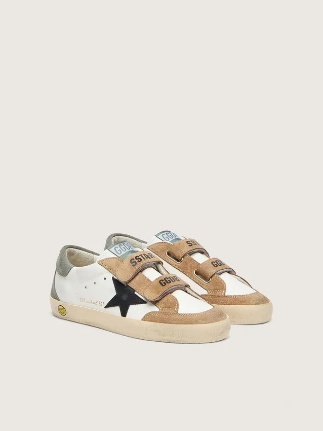 Young Old School med svart läderstjärna och insatser i beige och grönt mocka